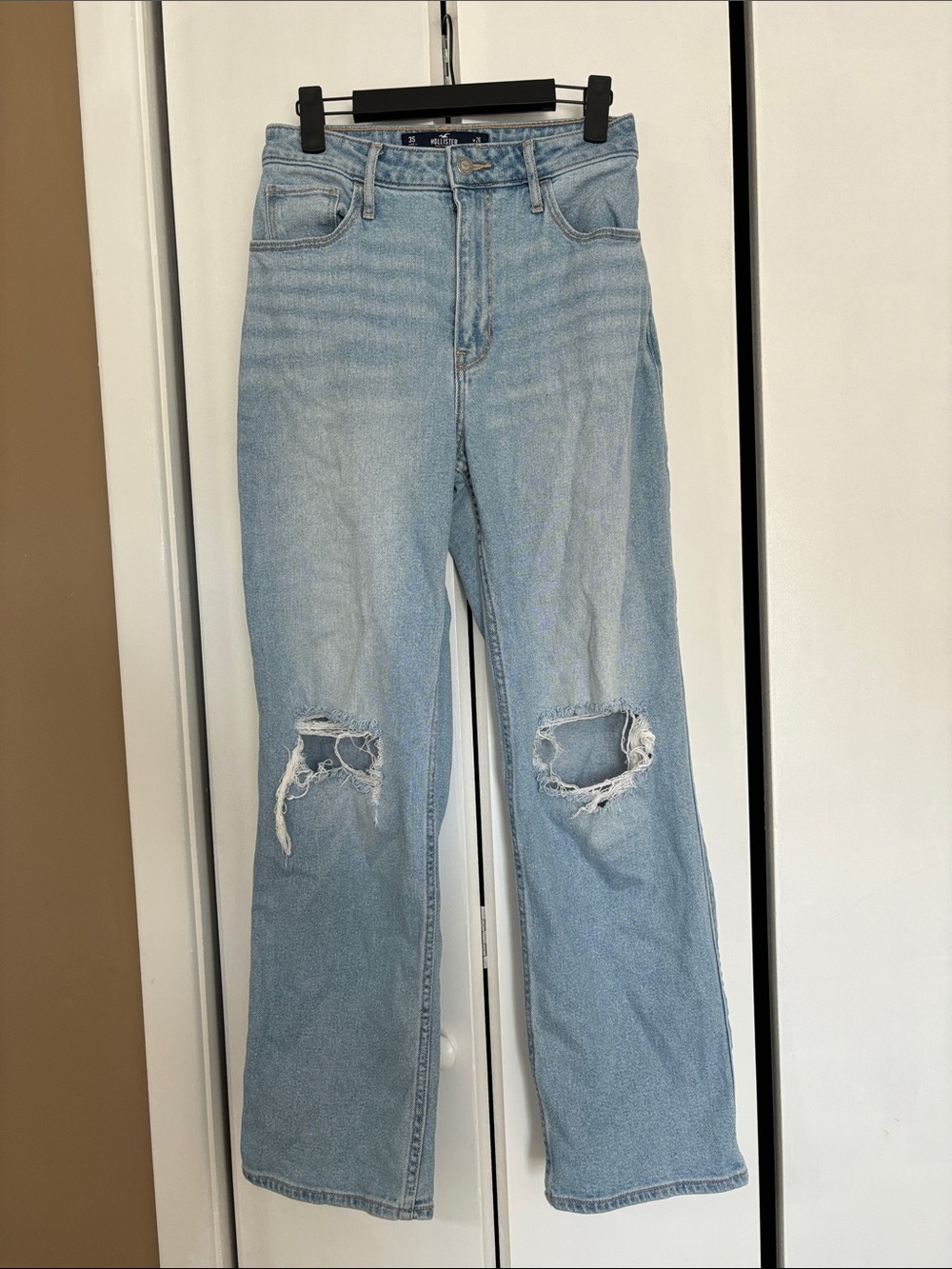 Hollister ultra high rise dad jeans distressed Women’s Jeans